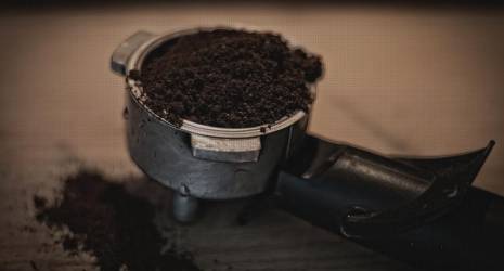 ¿Existen cafeteras italianas automáticas?
